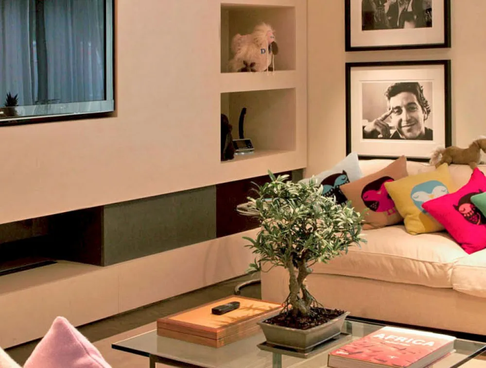 Living & Entertainment